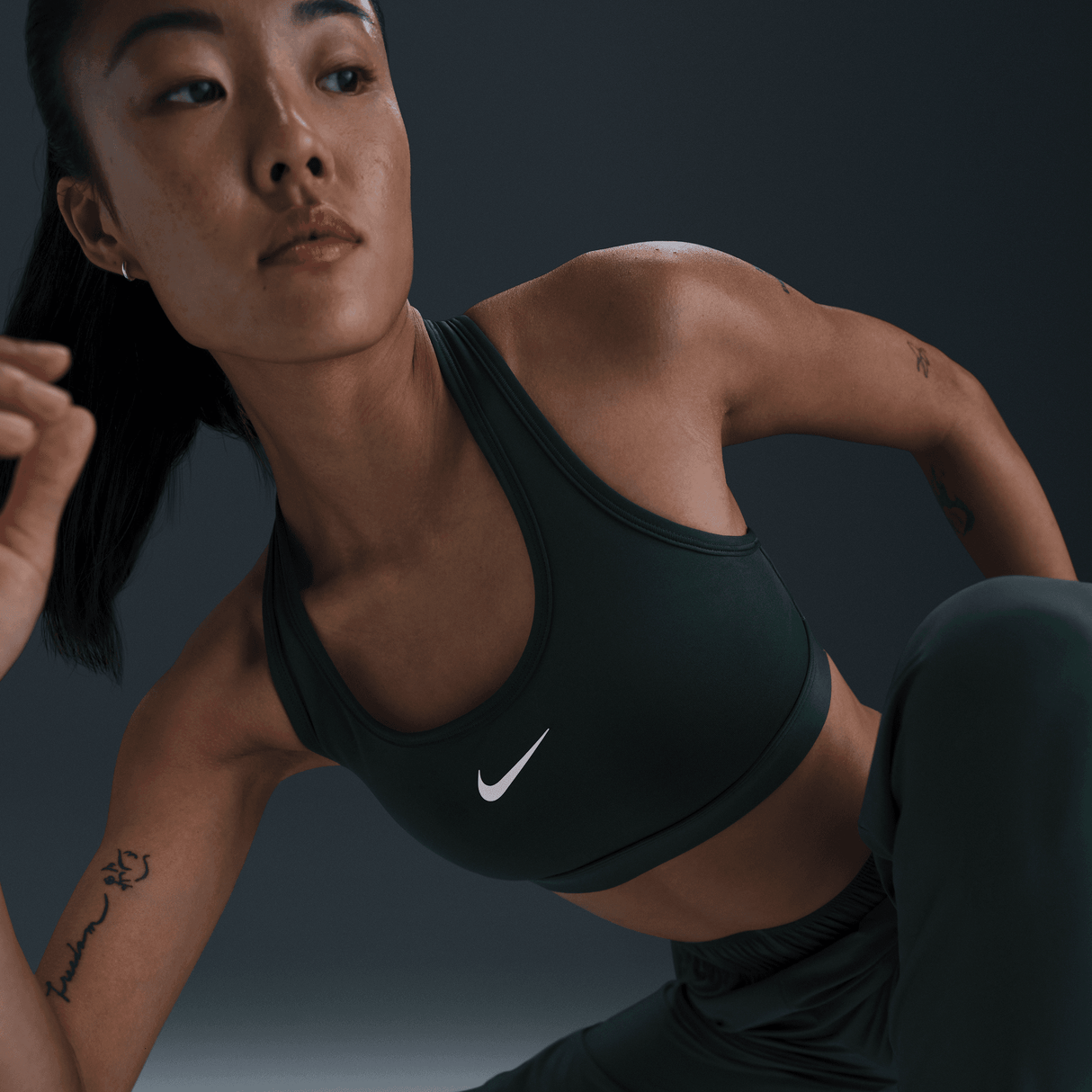 Nike Women's Swoosh Medium Support Padded Sports Bra