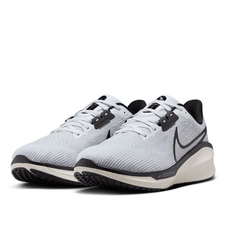 Nike Men's Vomero 17 Road Running Shoes