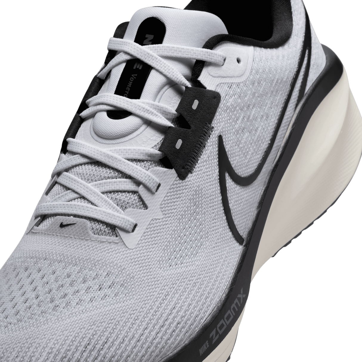 Nike Men's Vomero 17 Road Running Shoes