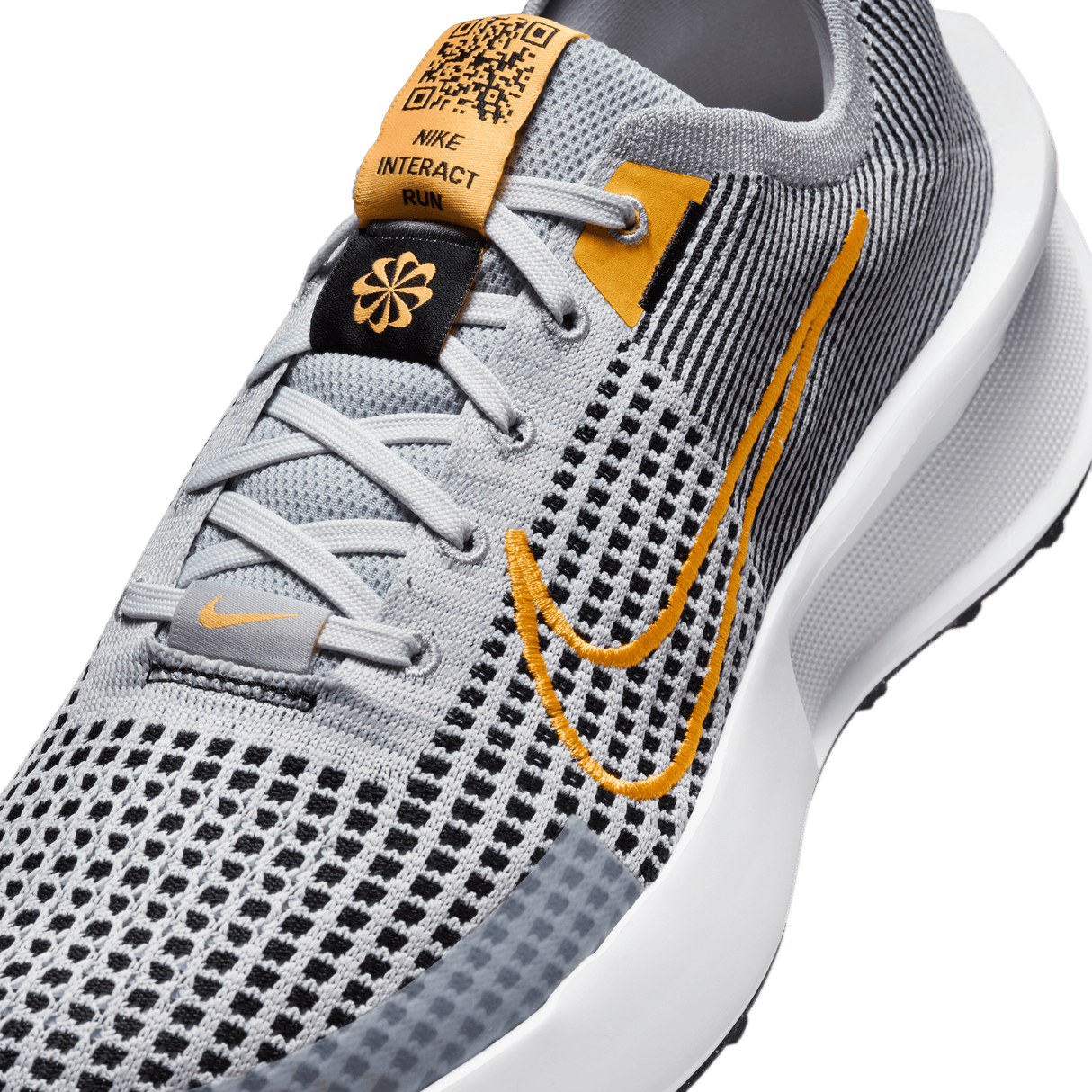 Nike Men's Interact Run Road Running Shoes