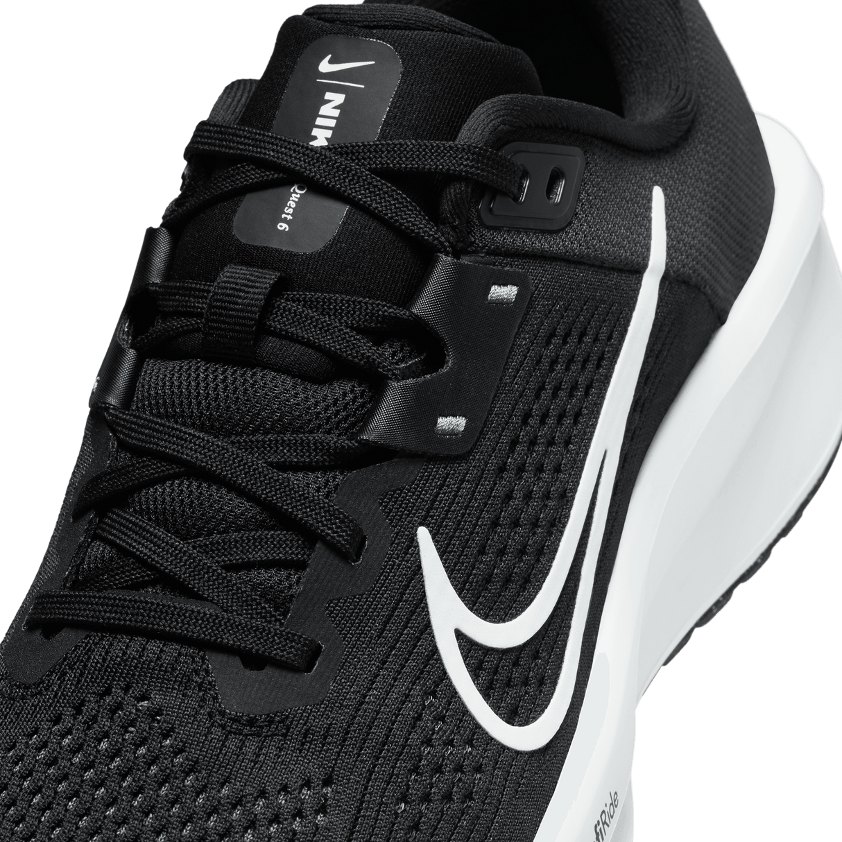 Nike Women's Quest 6 Road Running Shoes