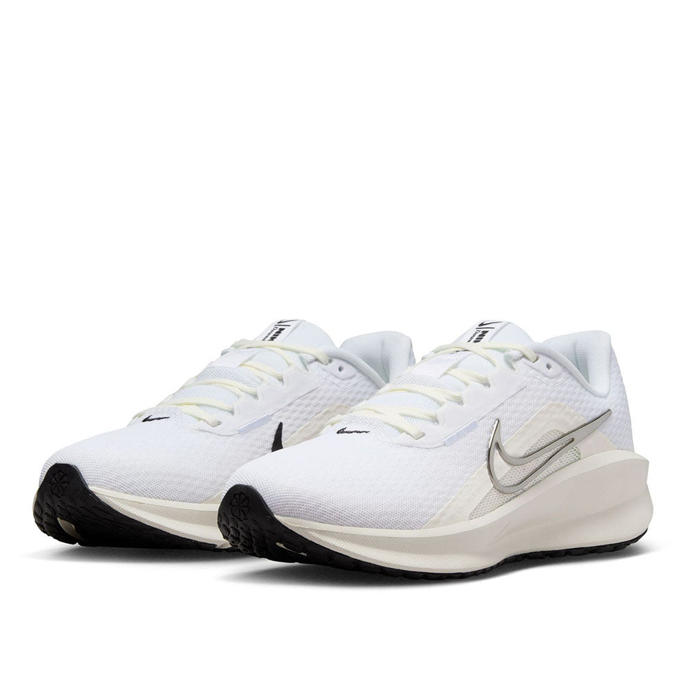 Nike women's best sale downshifter white