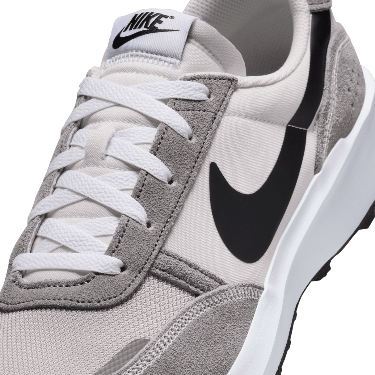 Nike Men's Waffle Nav Shoes