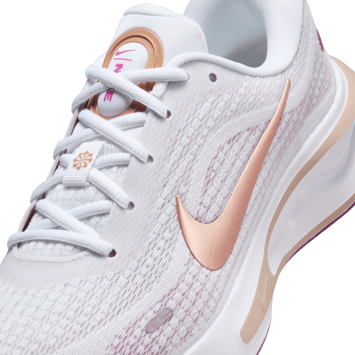 Nike Women's Journey Run Road Running Shoes