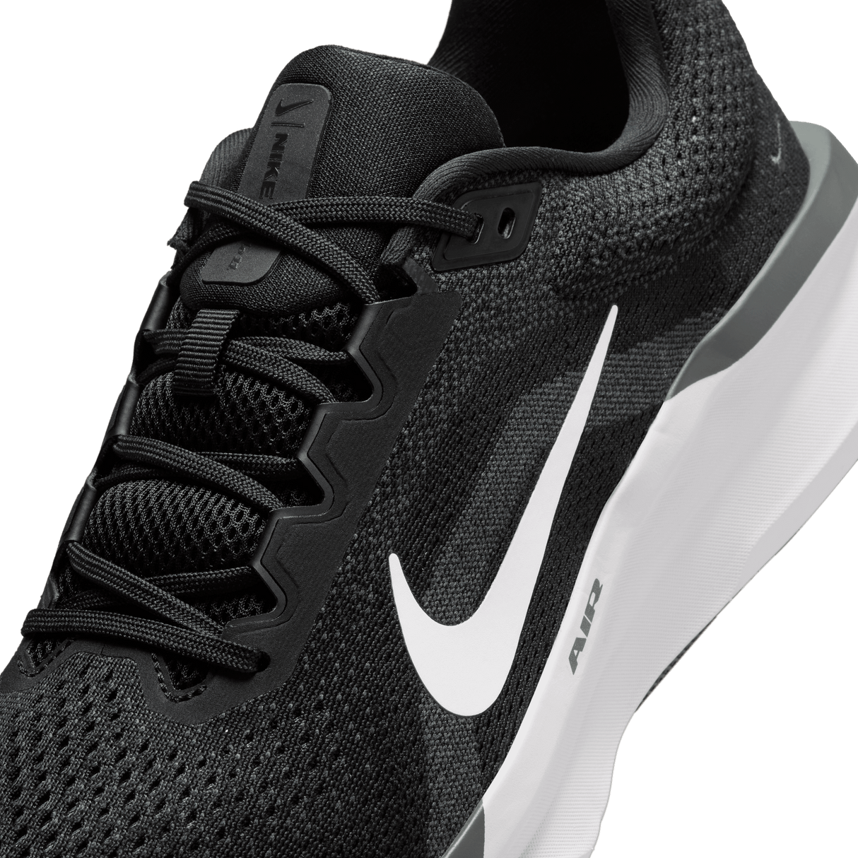 Nike Men's Winflo 11 Road Running Shoes