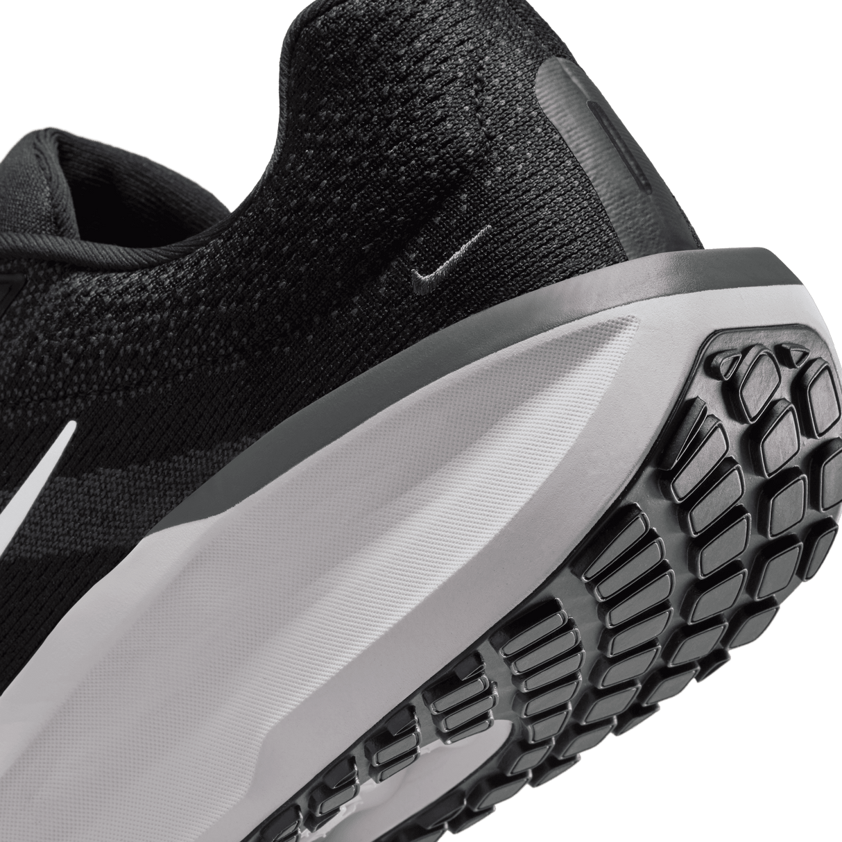 Nike Men's Winflo 11 Road Running Shoes