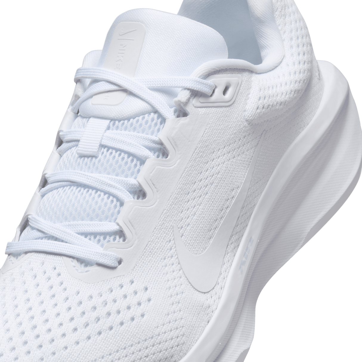 Nike Women's Winflo 11 Road Running Shoes