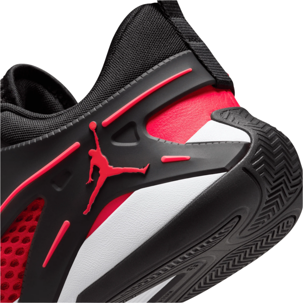 Jordan Men's Heir Series PF "Bloodline" Basketball Shoes