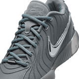 Nike Men's Lebron XXI EP Basketball Shoes